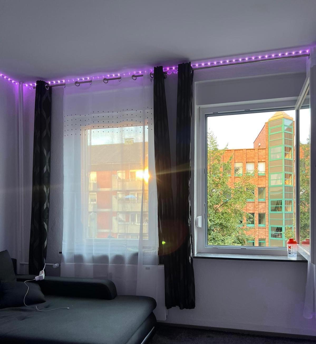 Moderne Und Helle Ferienwohnung Im Herzen Der Stadt Dortmund Exteriör bild